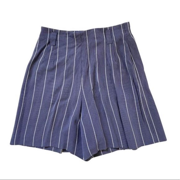 Laurèl blue shorts with white stripe - Picture 1 of 11